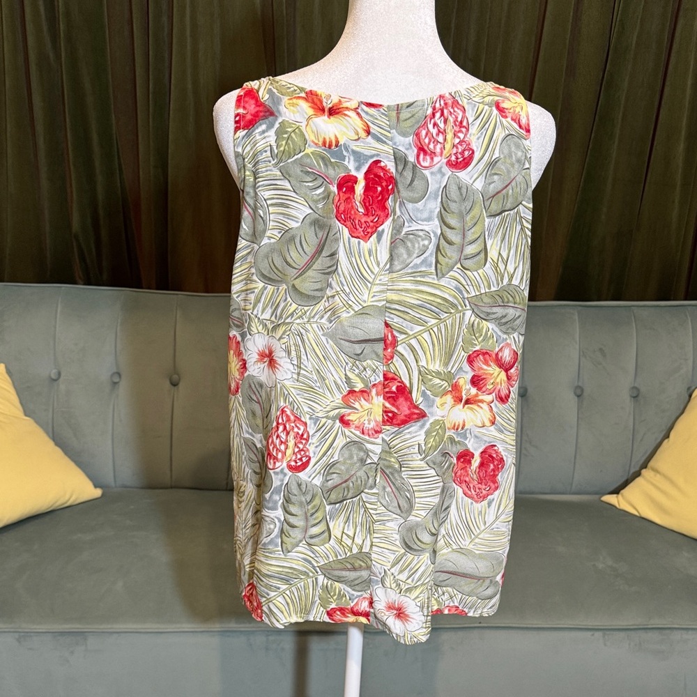 Tropical Floral Sleeveless Scoopneck Blouse - Picture 5 of 5